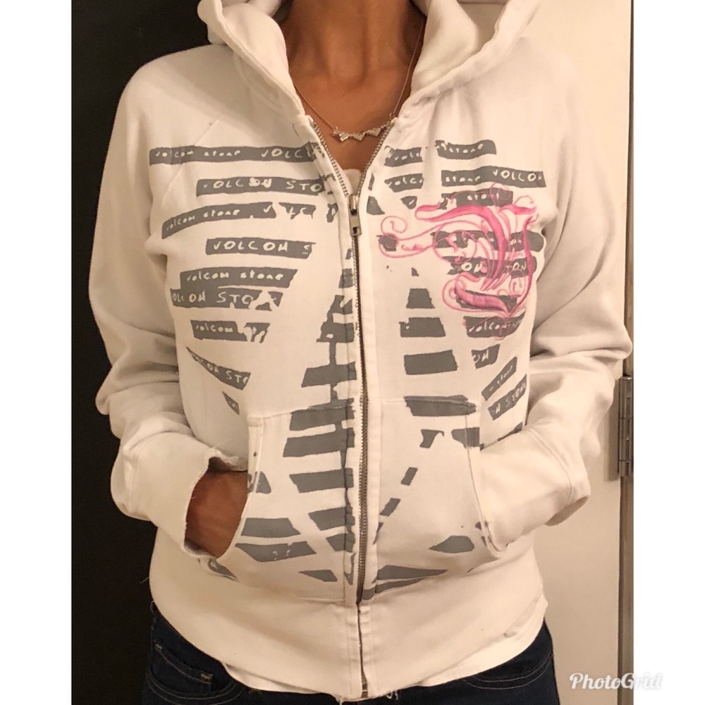 Volcom Sweatshirt White w/ Pattern❗️❗️